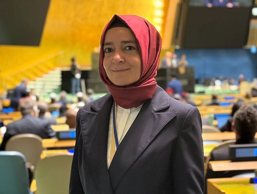 Canlı yayında seslendi: &ldquo;KENDİNİ ELE VER&rdquo;