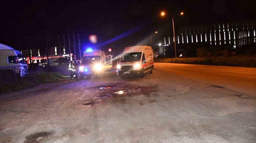 45 g&uuml;nl&uuml;k evli &ccedil;iftin yaşadığı kazada kafasından darbe alan koca ağır yaralandı