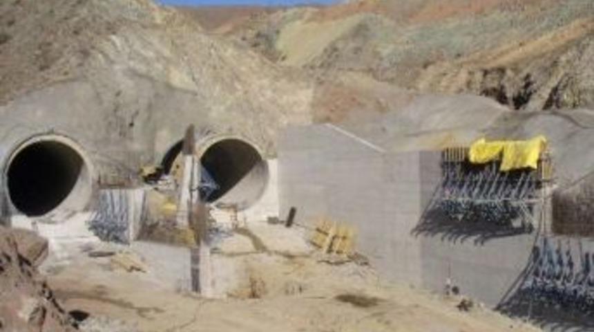 Hidroelektrik santrali hizmete girdi