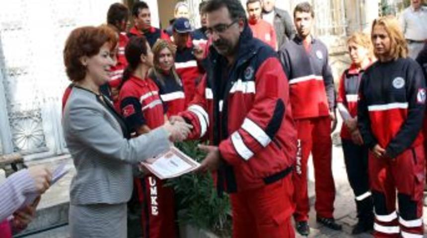 Mersin kurtarma ekibi Van'dan d&ouml;nd&uuml;