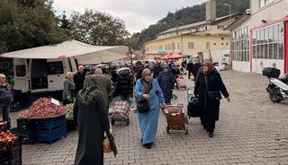 Fiyatı ge&ccedil;en yıla g&ouml;re d&uuml;ş&uuml;k: &Uuml;retimi artıyor 'Bug&uuml;n bayağı g&uuml;zel'