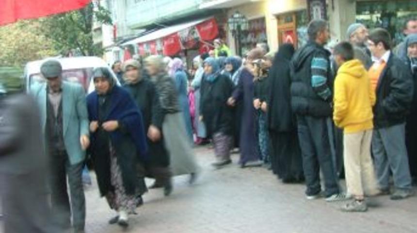 İznik&rsquo;ten son hacılar dualarla uğurlandı