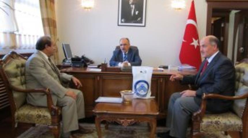 &Ccedil;ankırı Karatekin &Uuml;niversitesi Rekt&ouml;r&uuml; Savaş, Beşir Atalay&rsquo;ı ziyaret etti