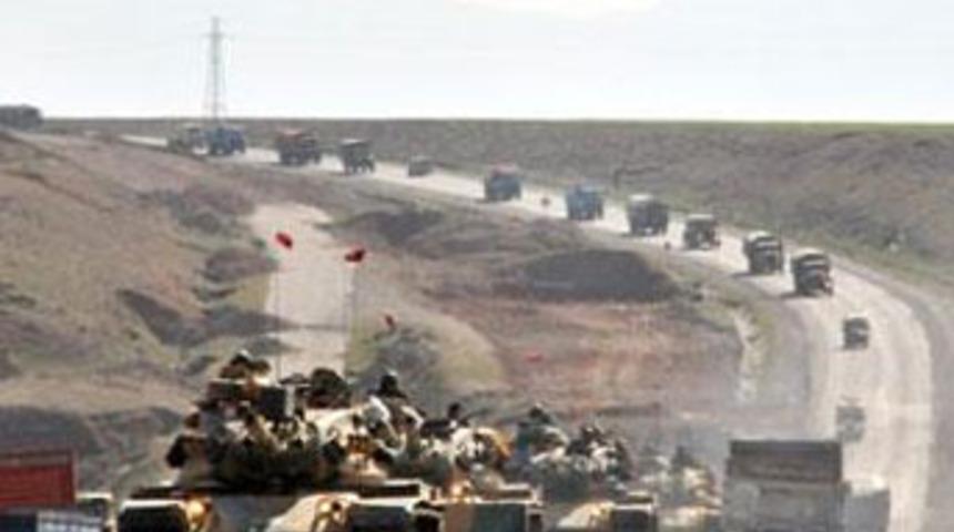 30 kişilik PKK'lı gruba tanklarla ateş a&ccedil;ıldı