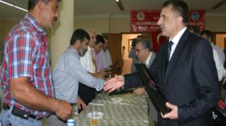 Sigarayı bırakanlar &ouml;d&uuml;llendirildi