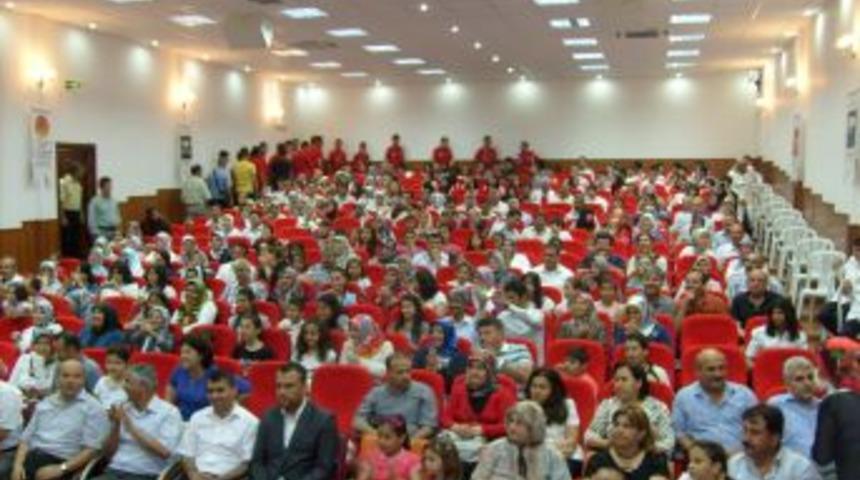 Anne ve babalara aile i&ccedil;i iletişim semineri verildi