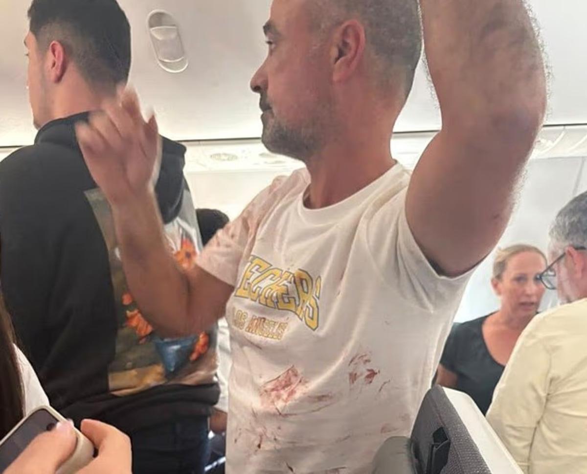 Uçağı ölümcül dalıştan kurtardı o anları anlattı: Saldırgan pilotu boğazından yakaladım, uçmayı belgeselden gördüm 2