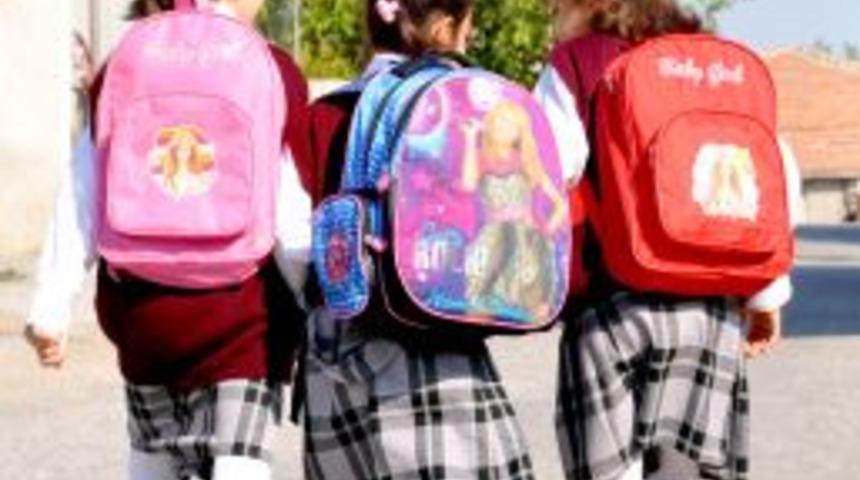 Akardere k&ouml;y&uuml;n&uuml;n &ccedil;ocukları okula g&ouml;nderilmiyor