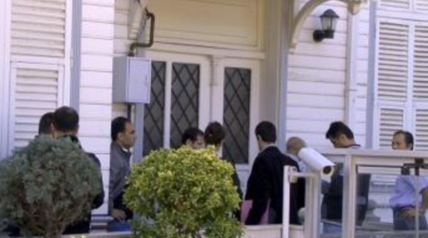 B&uuml;y&uuml;kada&rsquo;da KCK operasyonu