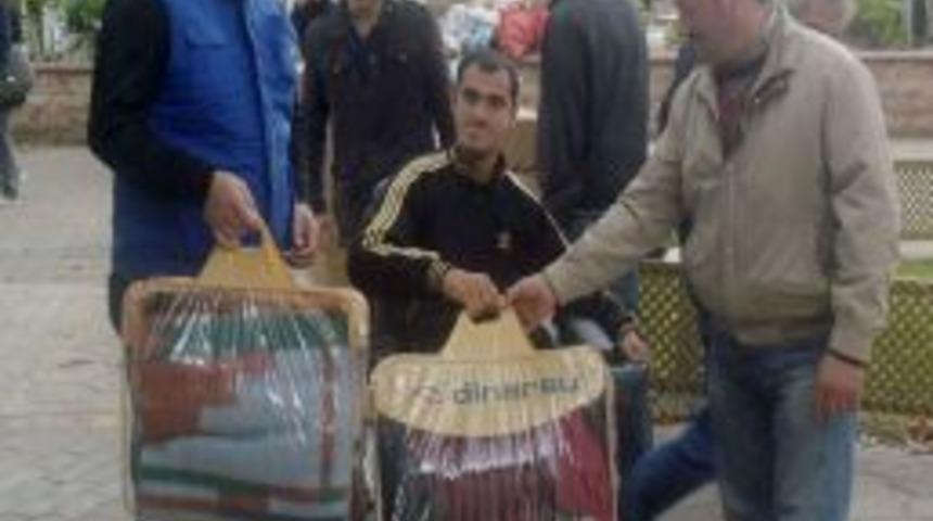 Engelli baloncunun depremzedelere yardım &ccedil;abası