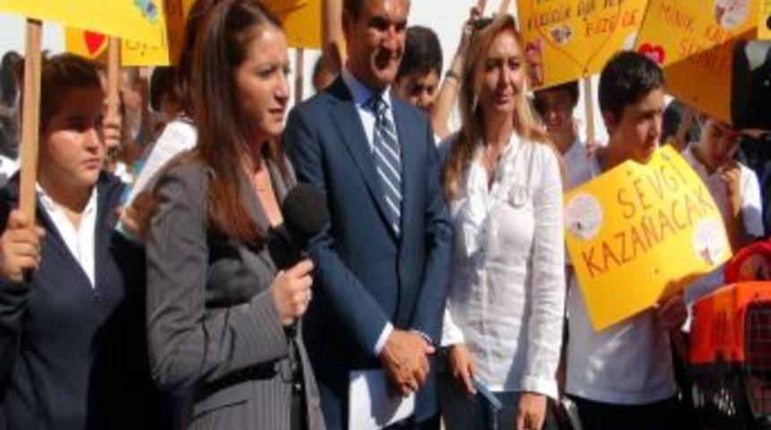 Atık getiren hayvanseverlere mama kampanyası