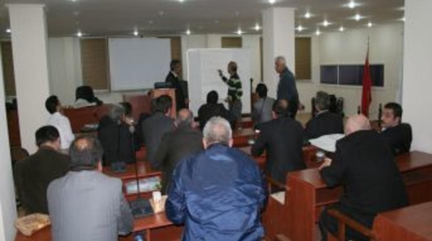 Aziziye Belediyesi'nden personele 'Hizmet Kalitesinin Artırılması&rsquo; eğitimi