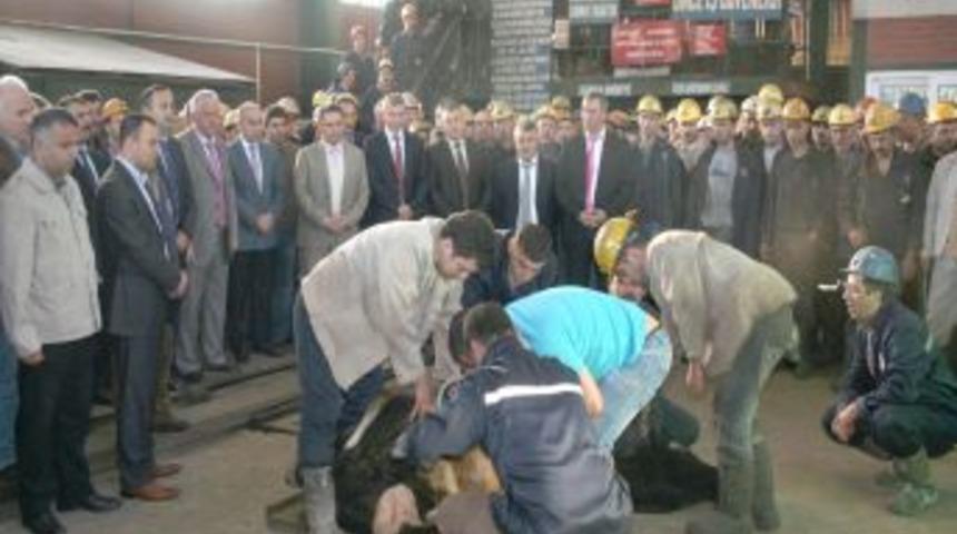 Maden iş&ccedil;ileri, kazasız iş hayatı i&ccedil;in kuyu başında kurban kesti