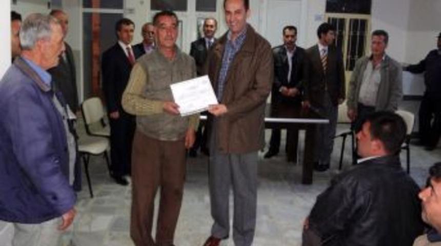 Arıcılık kursunu bitiren 22 kişi belge aldı
