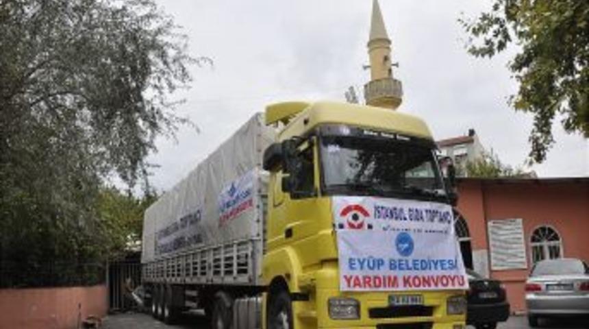 Ey&uuml;p Sultan&rsquo;dan Van&rsquo;a ikinci yardım konvoyu