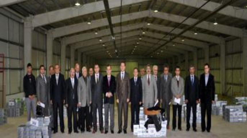 &Ccedil;TSO bin 200 &ouml;ğrenciye ayakkabı yardımı yaptı