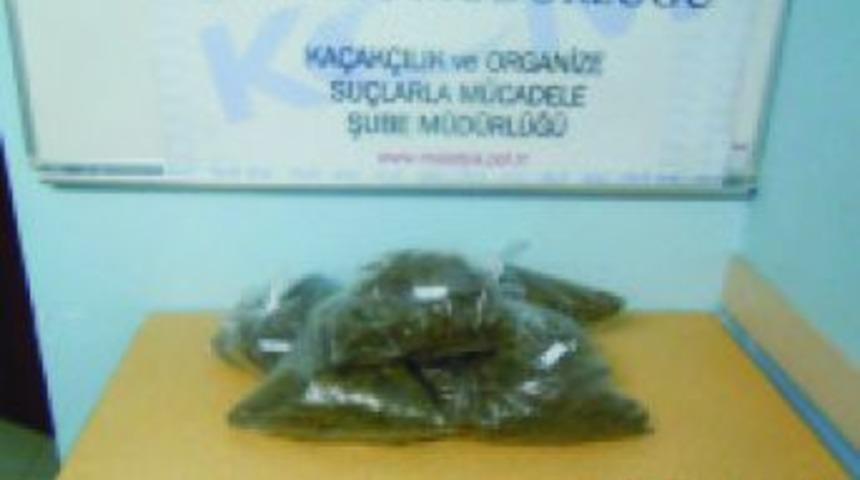 5 kilo esrar yakalandı