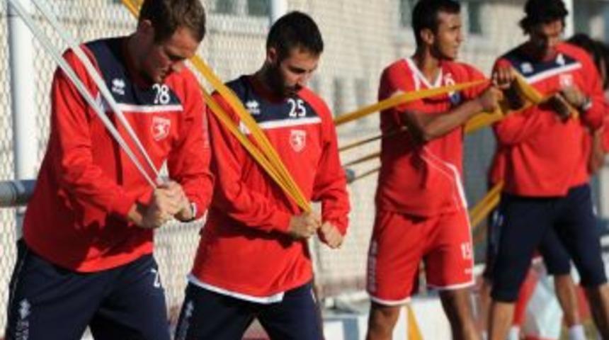 Samsunspor, İstanbul B&uuml;y&uuml;kşehir Belediye ma&ccedil;ı hazırlıklarını s&uuml;rd&uuml;rd&uuml;
