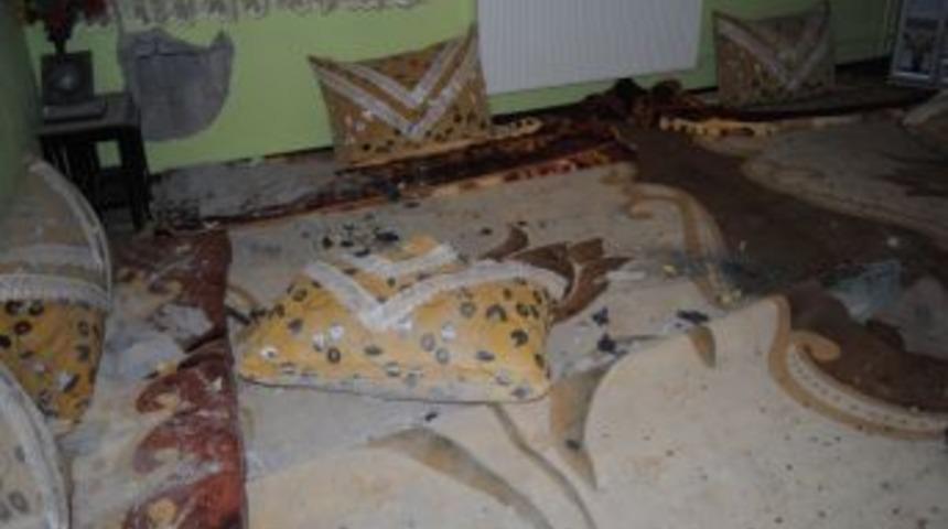 Y&uuml;ksekova'da roketli saldırı