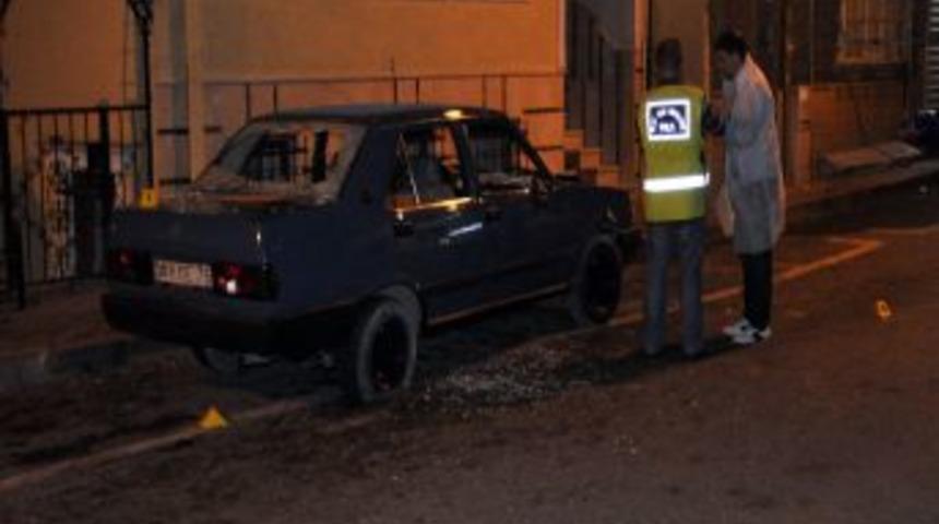 Kavgada bı&ccedil;aklar ve silahlar konuştu: 4 yaralı