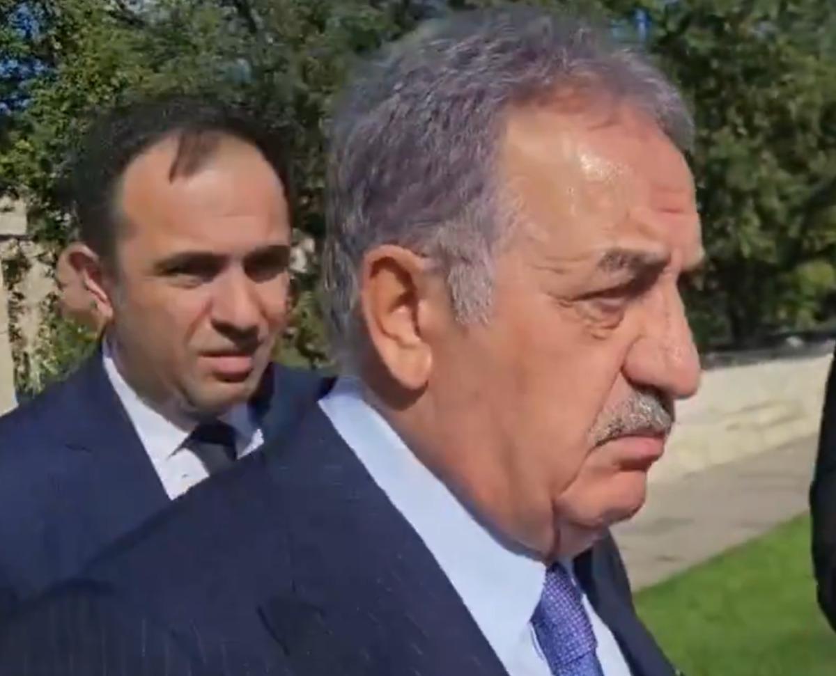 Hayati Yazıcı dan oğlu Mustafa Yazıcı ile ilgili soruya tek kelimelik yanıt 1