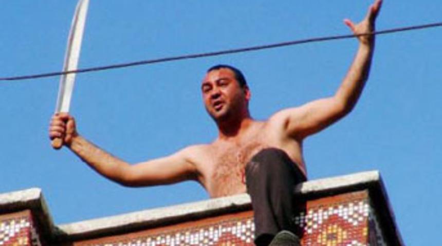 D&ouml;ner bı&ccedil;aklı intihar girişimi