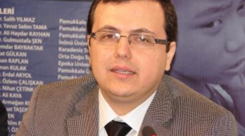 'TOKİ&rsquo;nin kentsel d&ouml;n&uuml;ş&uuml;m projelerine herkes destek vermeli'