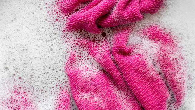 Mikrofiber bezleri temizlerken bunlara çok dikkat edin