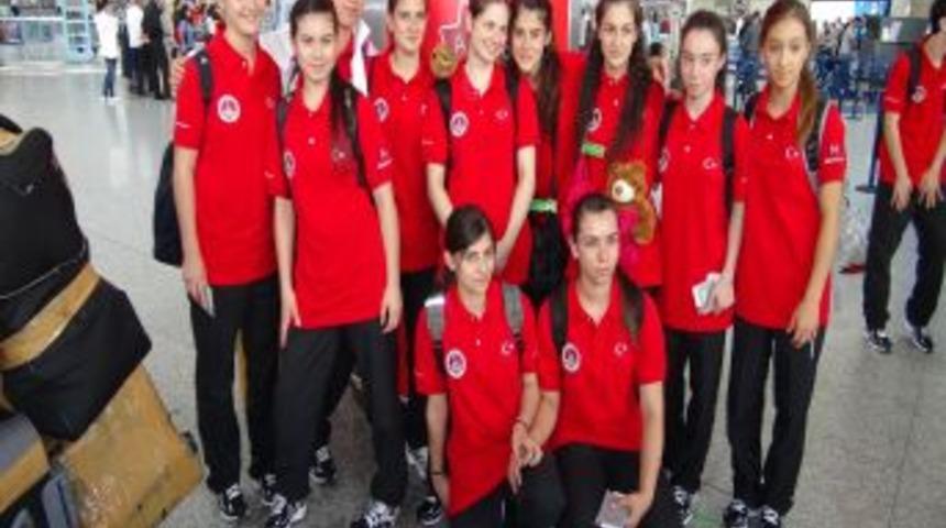 Karete Milli Takımı, Malezya&rsquo;ya iddialı gitti