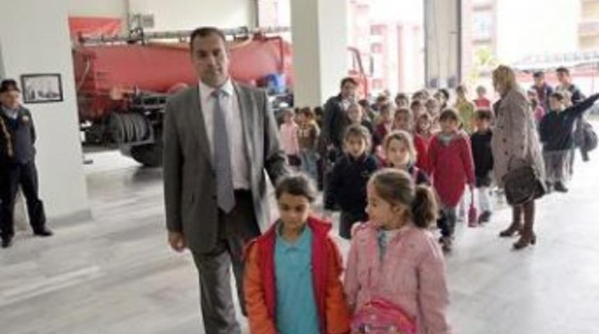 8 binin &uuml;st&uuml;nde &ouml;ğrenci gezdi