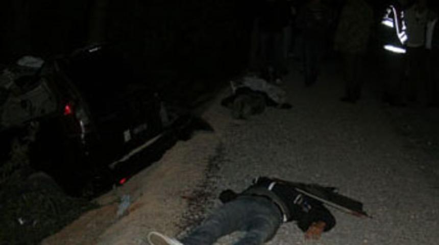 Aşırı hız kazası: 2 &ouml;l&uuml;