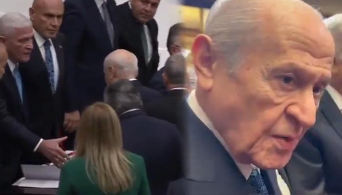 Tokalaşmaları g&uuml;ndem oldu! Devlet Bah&ccedil;eli'den dikkat &ccedil;eken yanıt