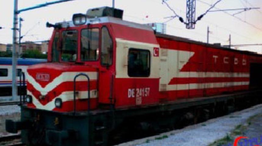 Y&uuml;k trenine bombalı saldırı