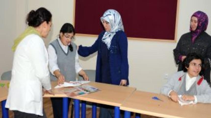 Mamak'ta ikinci engelliler iş okulu eğitim vermeye başladı