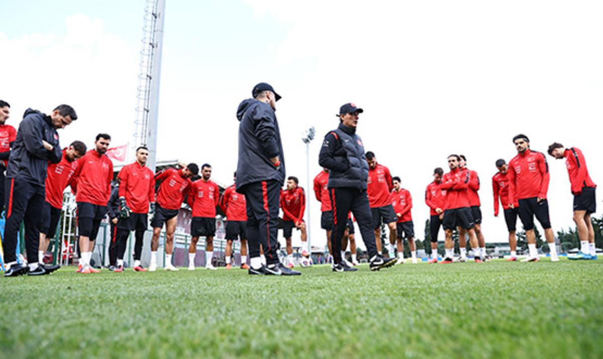 Milli maç öncesi gitmişlerdi! TFF heyeti ülkeye alınmadı: Büyük kriz 1