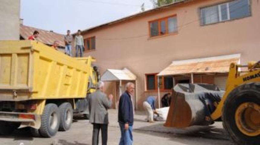 Y&uuml;ksekova&rsquo;dan Van&rsquo;a deprem yardımı