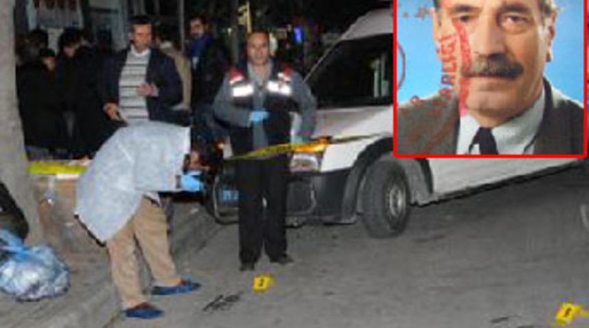 Dolmuş&ccedil;uların d&ouml;vd&uuml;ğ&uuml; alkoll&uuml; yolcu &ouml;ld&uuml;