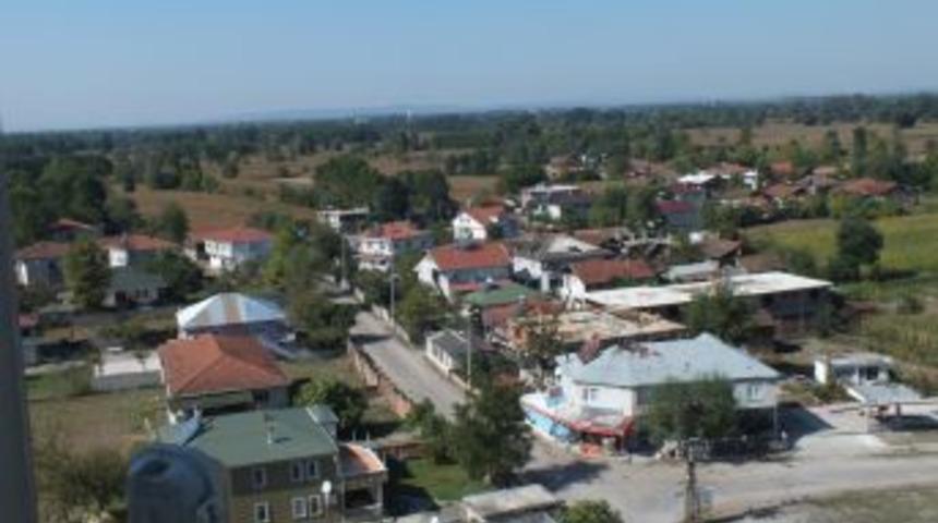 Darbe anayasasına 'hayır' diyen k&ouml;y, magandalara yasak uyguluyor