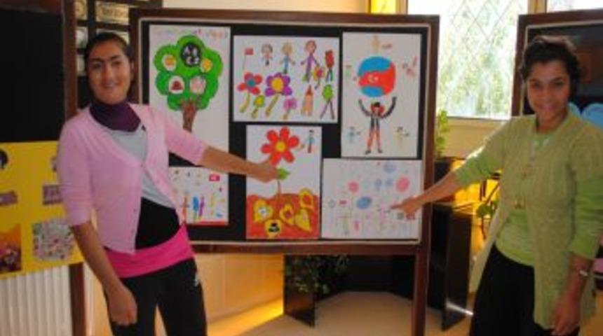 Zihinsel engelli &ouml;ğrenciler, Cumhuriyet Bayramı coşkusunu resme yansıttı