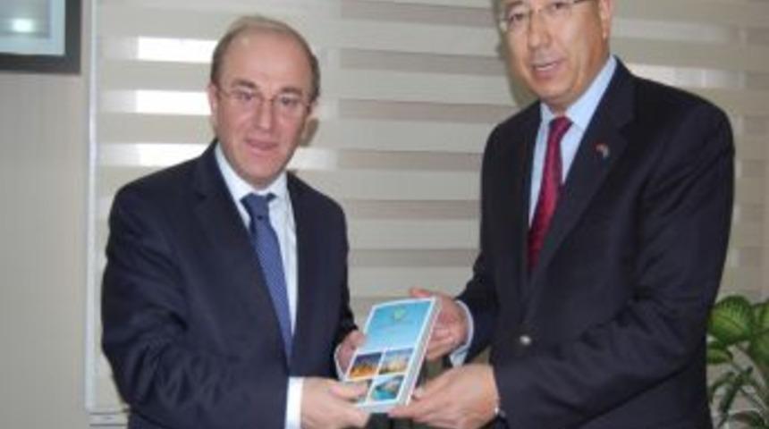 Kazakistan ve Mısır B&uuml;y&uuml;kel&ccedil;ileri Erzurum'da