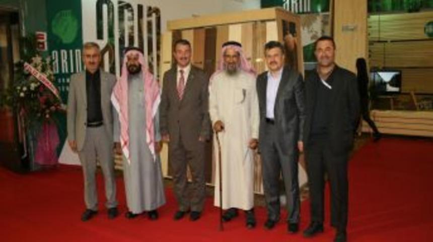 Mobilyacılardan Makine Fuarı'na &ccedil;ıkarma