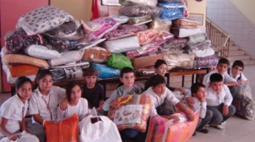 Miniklerden depremzedelere 130 battaniye