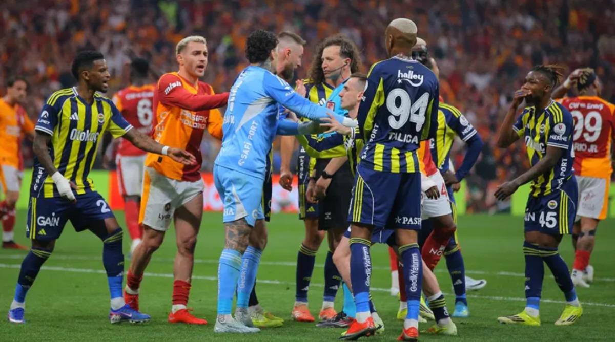 Yasin Kol un dev maçtaki o kararı yeniden gündemde: 2 senede tam 6 derbi! İşte yönettiği derbiler... 2