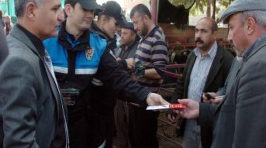 Polis, kurban pazarındaki dolandırıcılara karşı uyarı yaptı