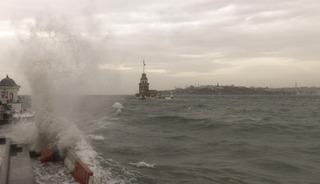 Meteoroloji tarih verdi! İstanbul dahil 23 kente fırtına ve sağanak uyarısı