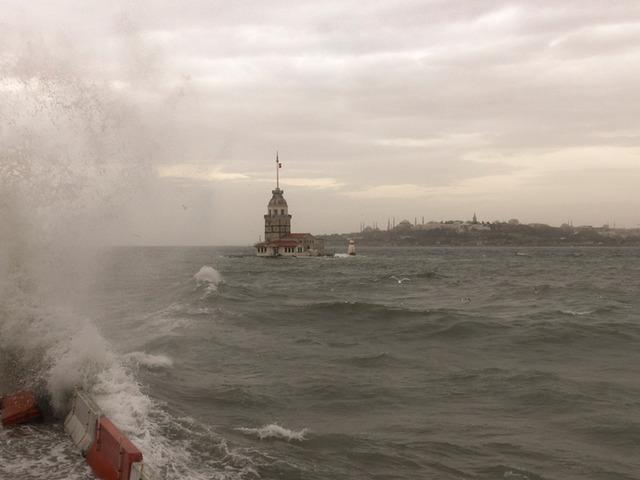 İstanbul dahil 23 kente fırtına ve sağanak uyarısı