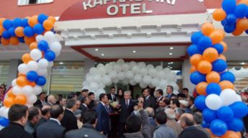 Kafkas Arı Otelinin a&ccedil;ılışı yapıldı