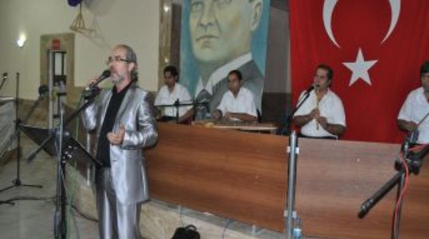 Serik İl&ccedil;e M&uuml;ft&uuml;l&uuml;ğ&uuml; T&uuml;rk tasavvuf musikisi konseri d&uuml;zenledi