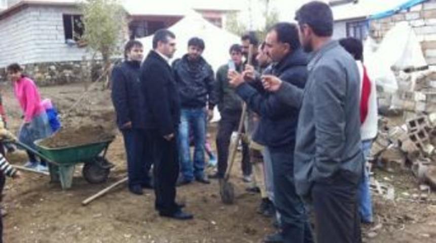 Başkan Keskin deprem b&ouml;lgesinde