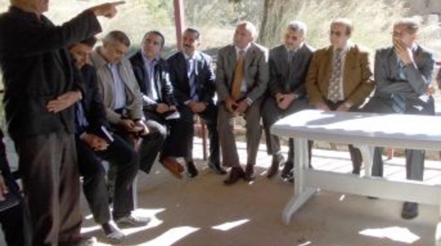 K&ouml;yl&uuml;lerin domuz tepkisi